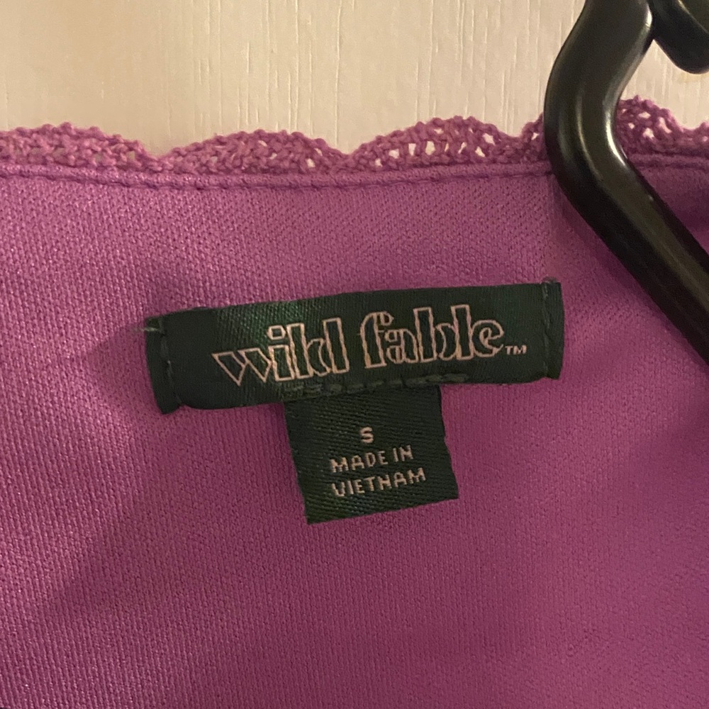 Wild Fable Lavender Lace Trim Top